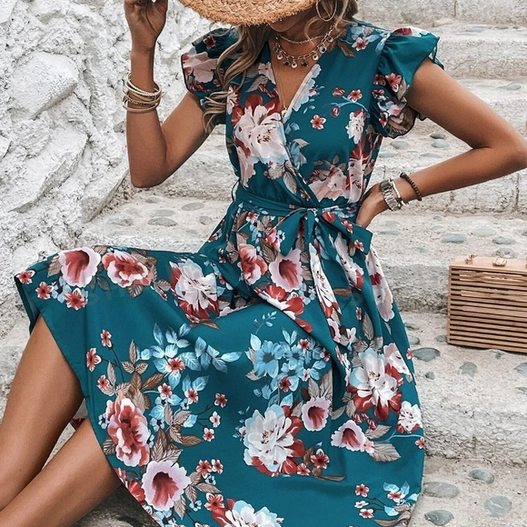 Dresses & Skirts - Floral Print Butterfly Sleeve Belted Dress